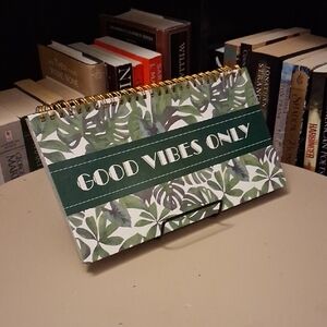 Weekly Planner- Good Vibes Only